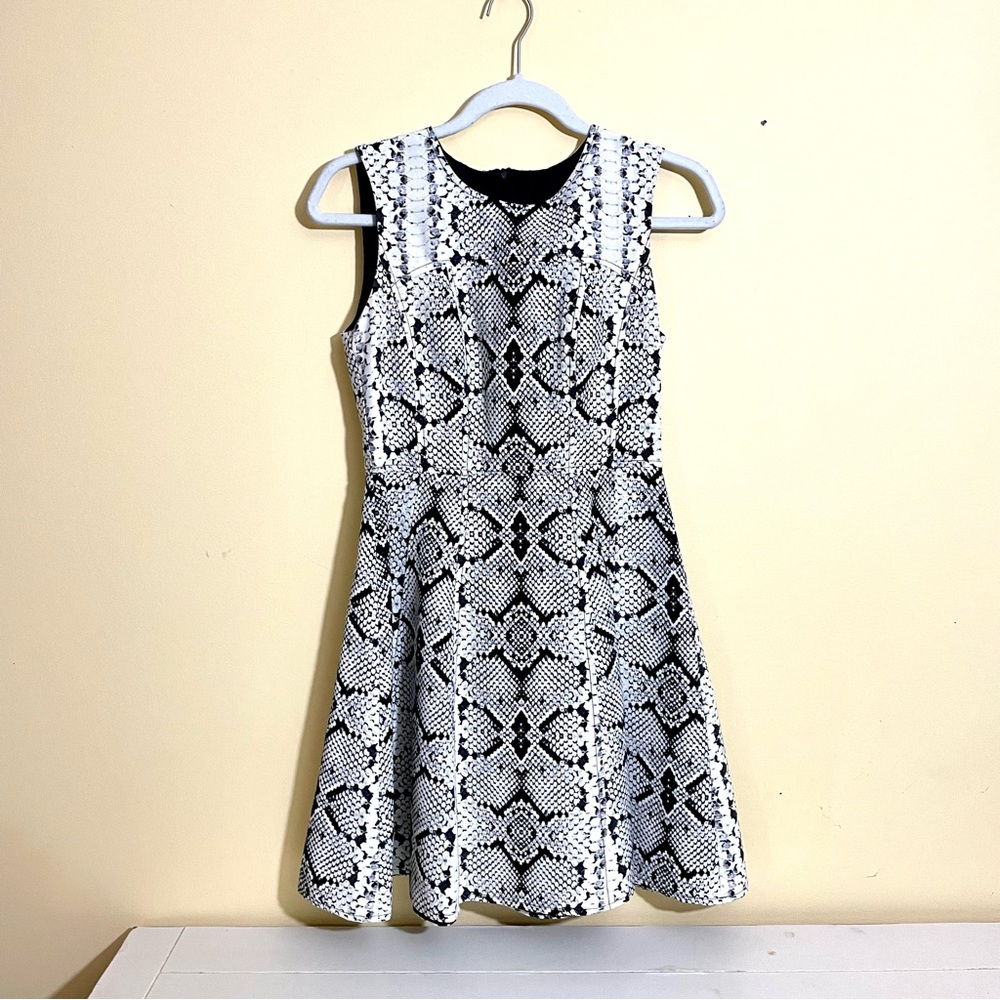 Nanette Lepore Dress size 2